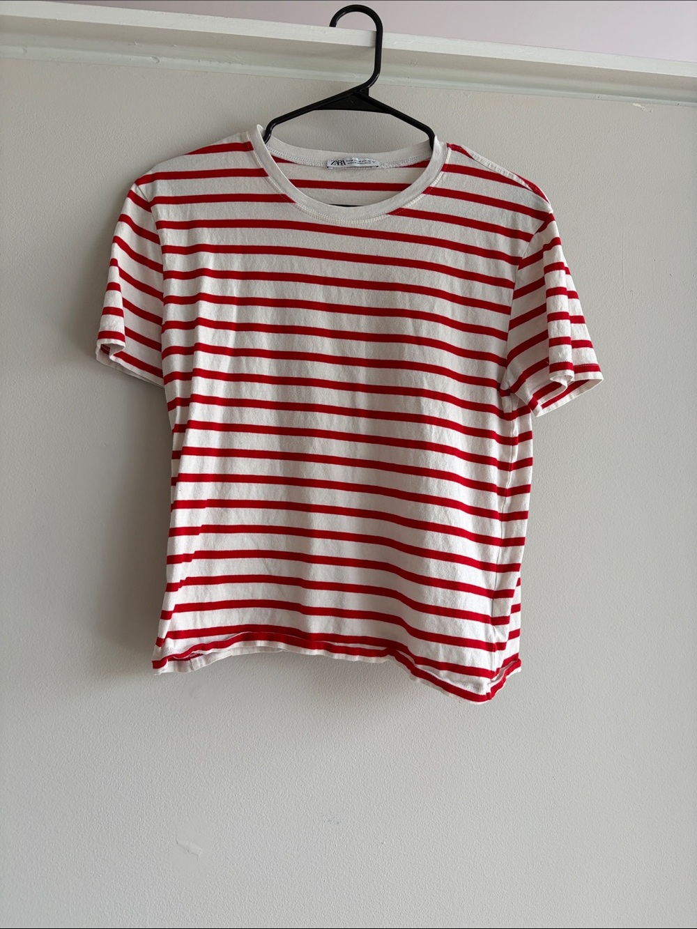 Zara Red and White Short Sleeve Striped Tee